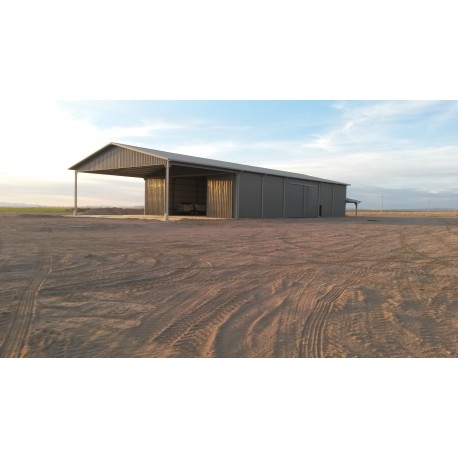 Bodega con tejaban de la orilla