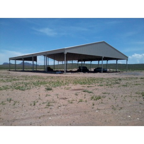 Tejaban para guardar maquinaria o pastura