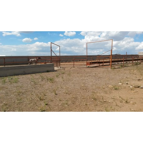 Corrales y Chut de tubo petrolero