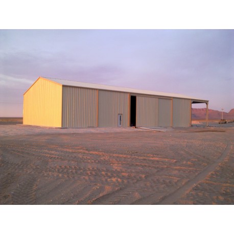 Bodega con tejaban de la orilla