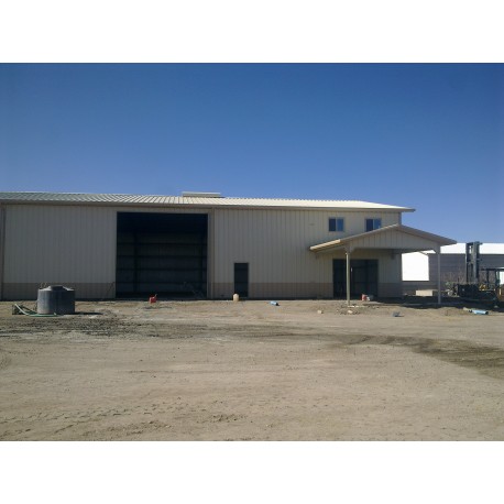 Bodega con tejaban de la orilla